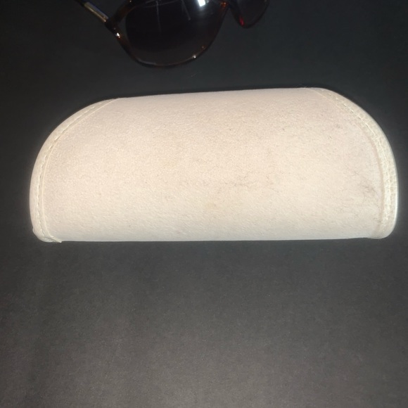 Authentic Tom Ford tortoiseshell sunglasses w/original case offers considered - Picture 8 of 14